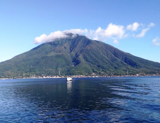 Kisah Asal-Usul dan Makhluk-Makhluk Gaib dalam Kepercayaan Masyarakat Lamaholot – Flores Timur