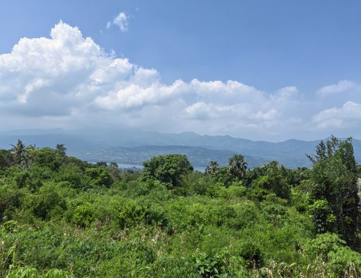 Kelas Menengah Pusat dan Daerah